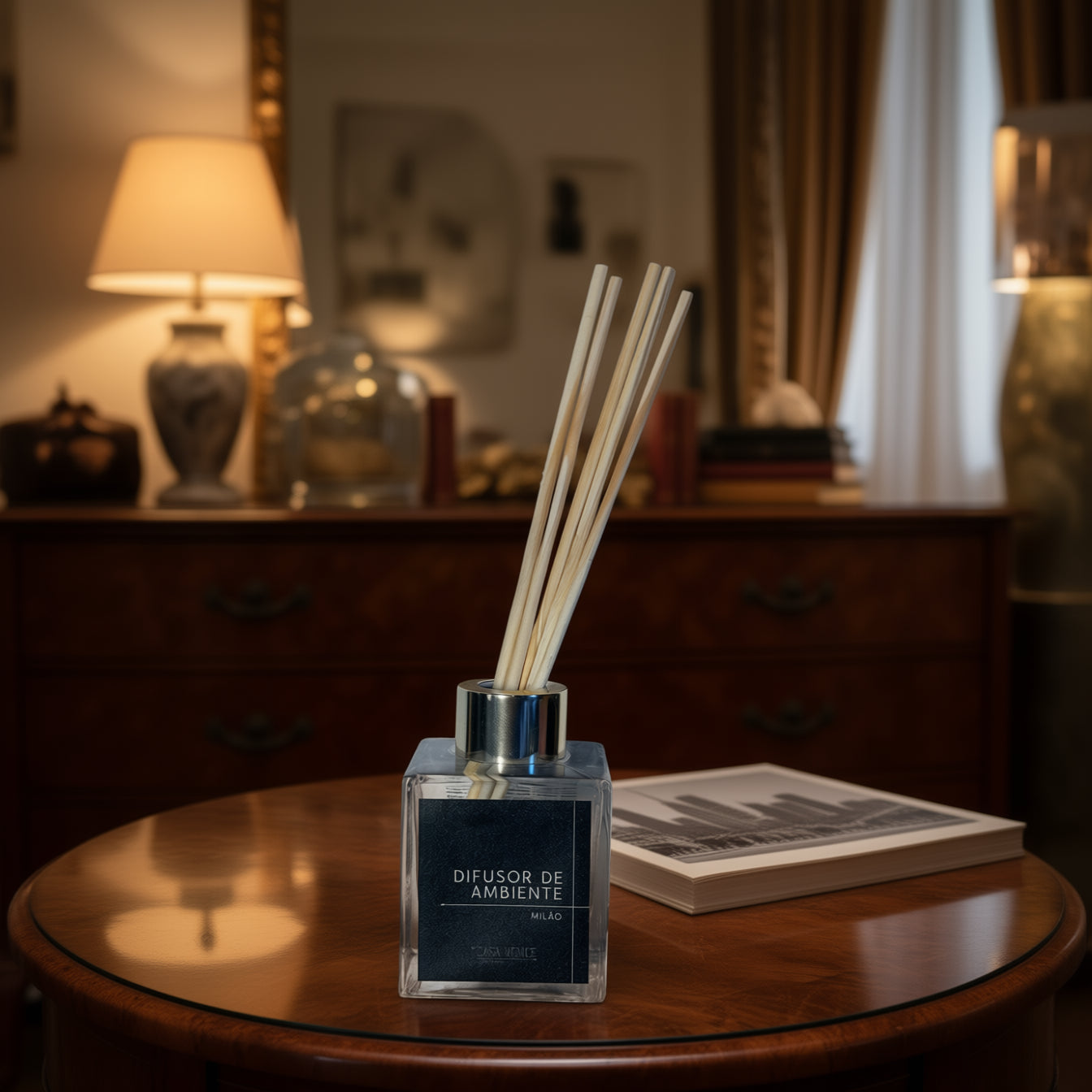 MILÃO — Aroma Amadeirado-Moderno